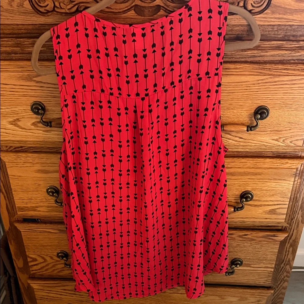 Torrid Arrow Patterned Top - Picture 6 of 6